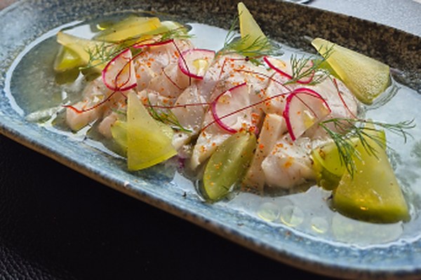 Corvina, moscatel e hinojo